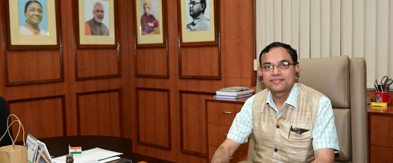 Prof. Suman Chakraborty officially takes over as Director of IIT Kharagpur